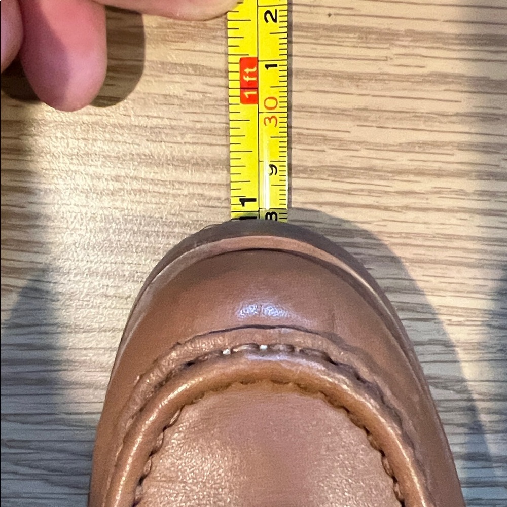 Everlane The Modern Loafer in Camel - WORN ONCE! Absolutley beautiful leather - Picture 3 of 7